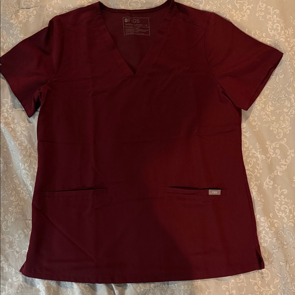 Figs Women's Maroon Short Sleeve Top